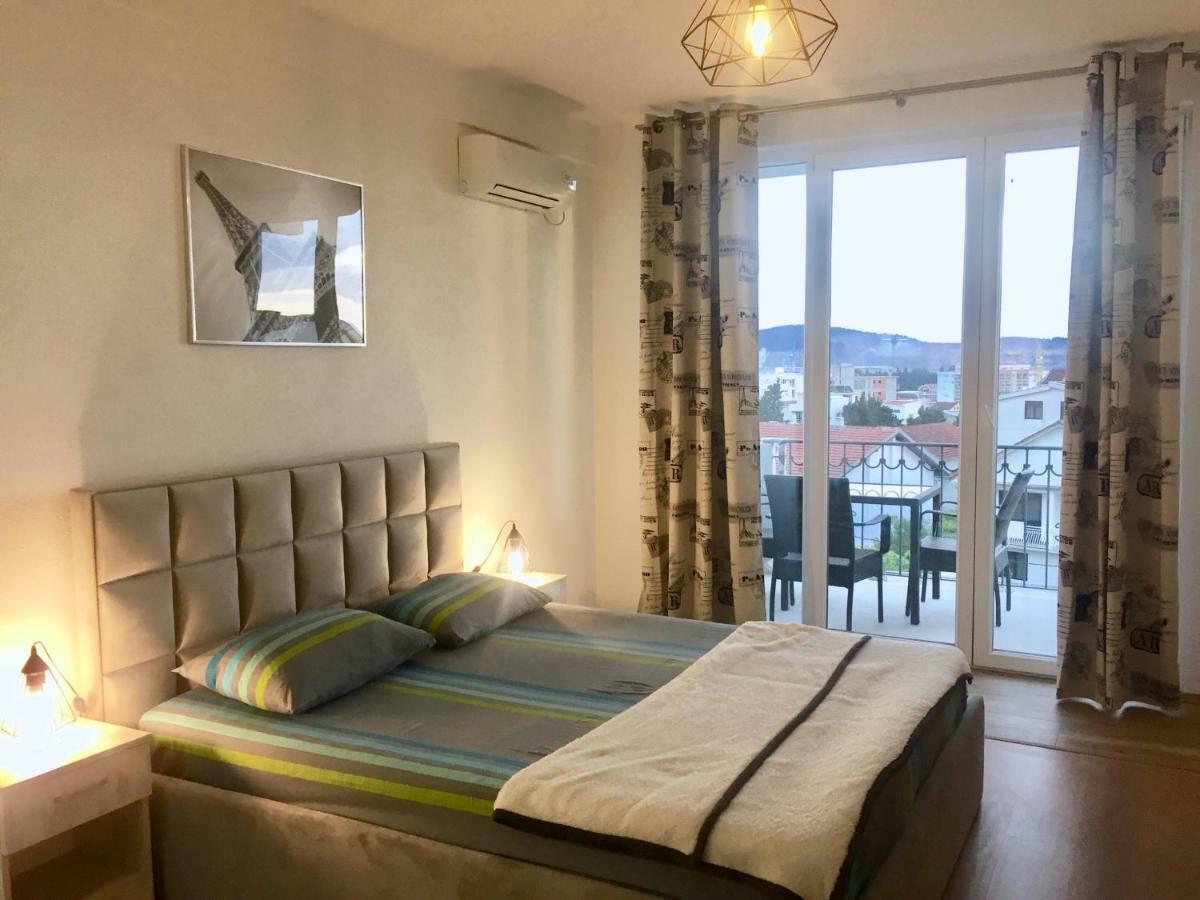 Aparthotel Monterria Бар Екстер'єр фото