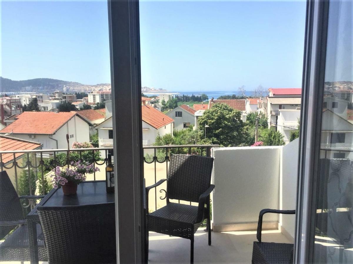 Aparthotel Monterria Бар Екстер'єр фото